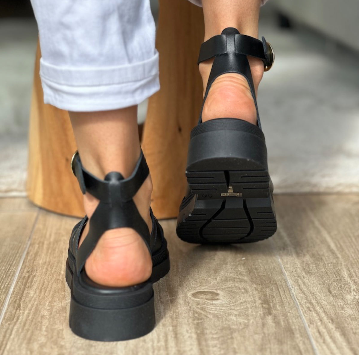 Sandals Donna Lucca
