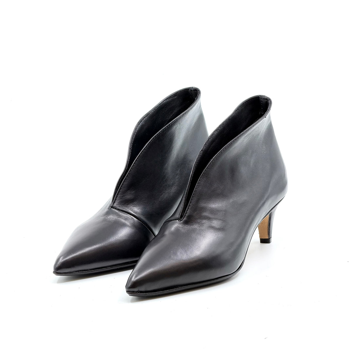 Pumps L'ARIANNA TR2426 NERO FW26
