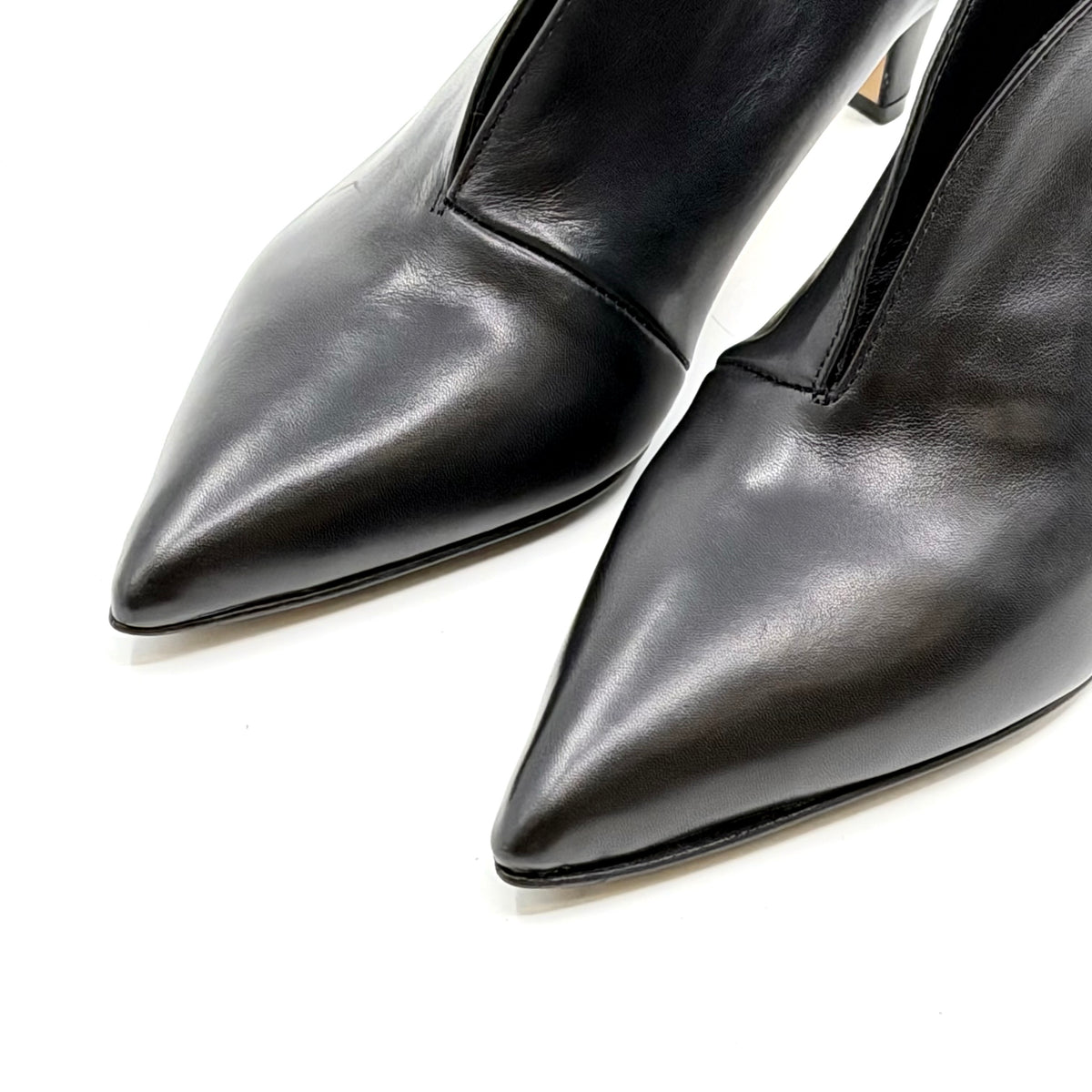 Pumps L'ARIANNA TR2426 NERO FW26